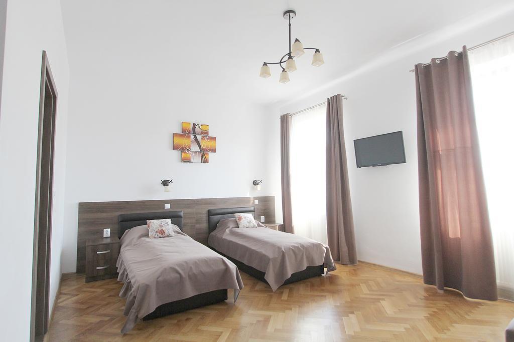 Central Parc Studios Sibiu Exterior foto